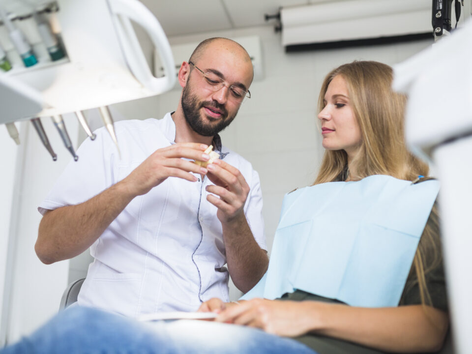 Znaczenie regularnych wizyt kontrolnych u dentysty